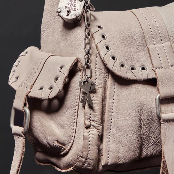 *SOLD* We The Free Baby Leigh Distressed Tote - Picture 3 of 5